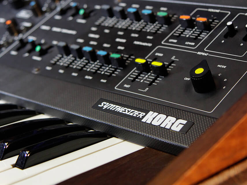 Korg 800DV
