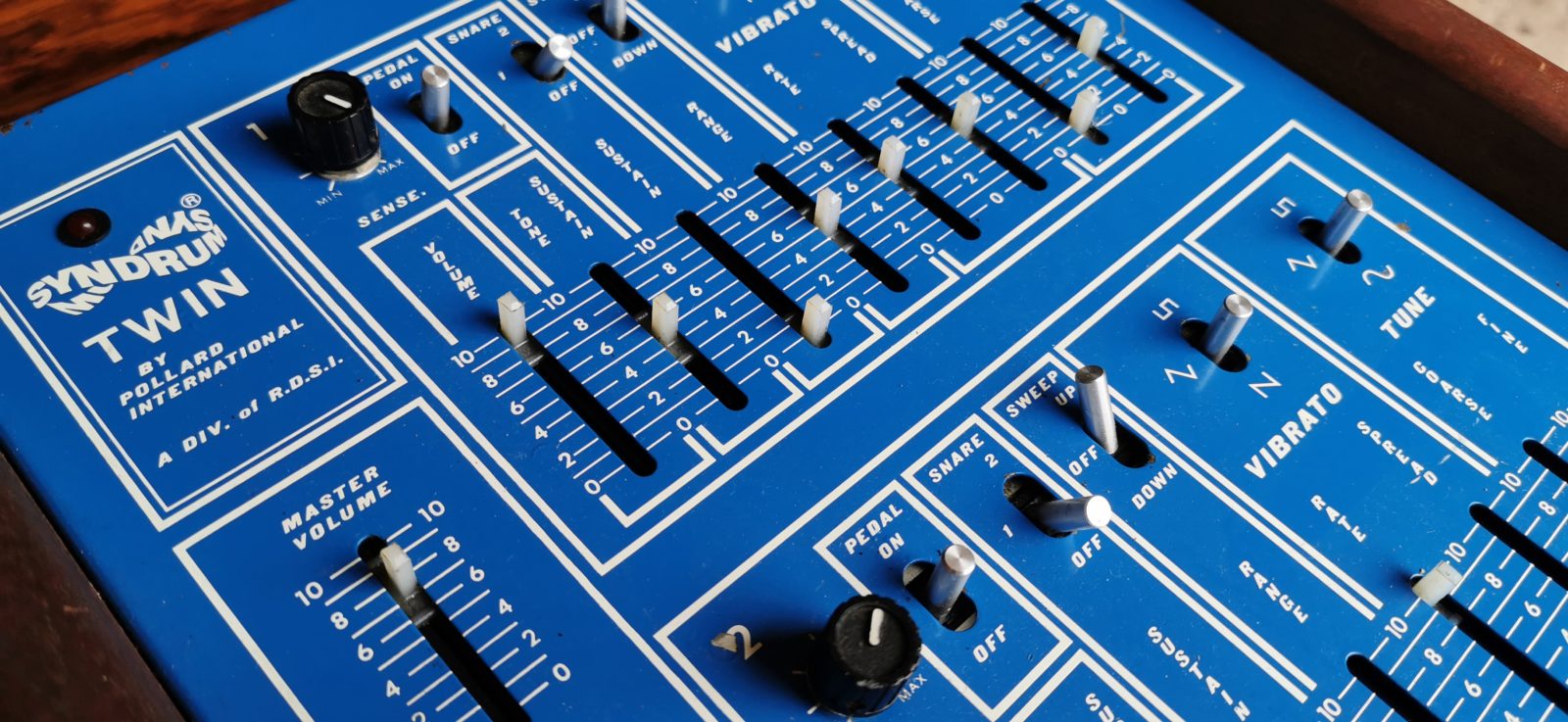 Syndrum Twin