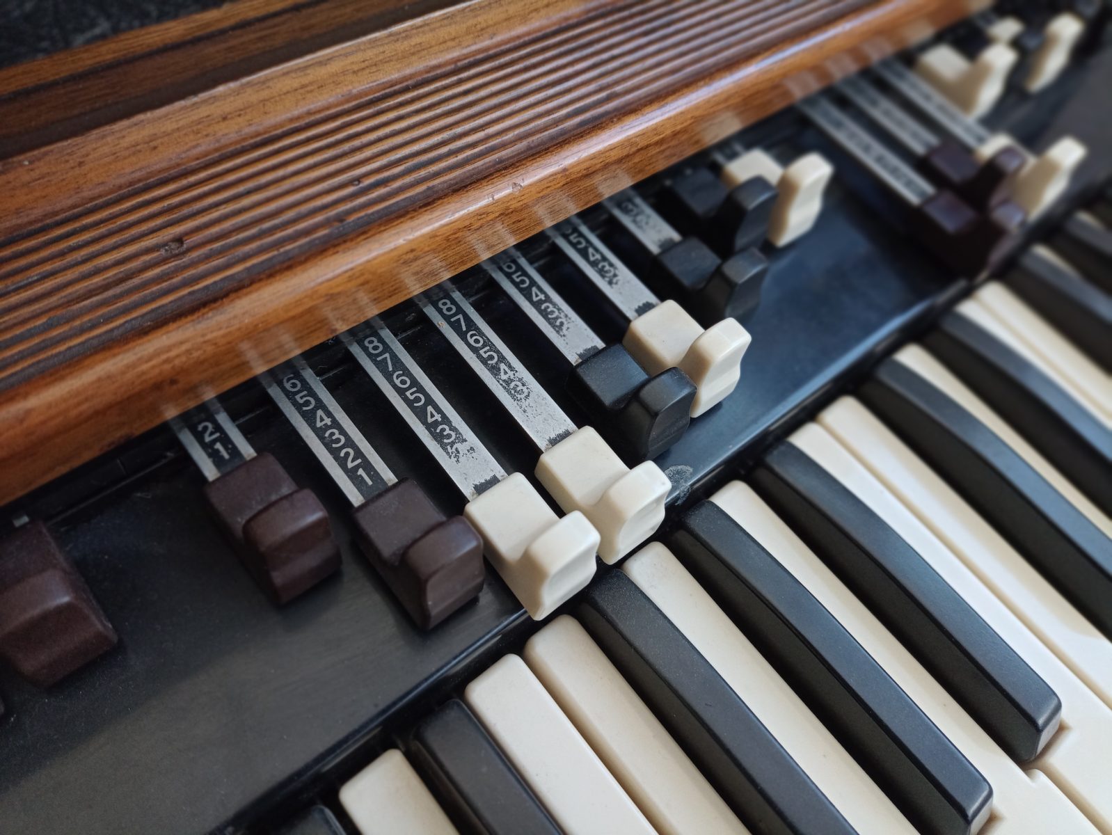 HAMMOND _SOUND DUST